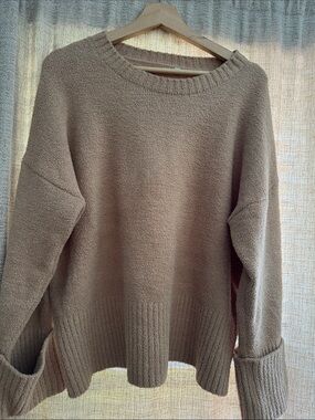 Relaxed Crew Neck Sweater in Taupe